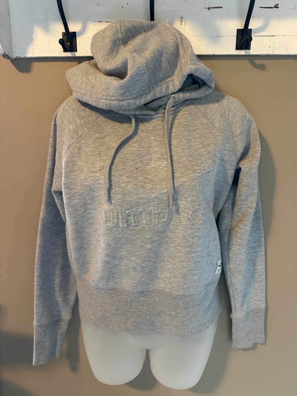 Umbro Light Gray cropped Hoodie